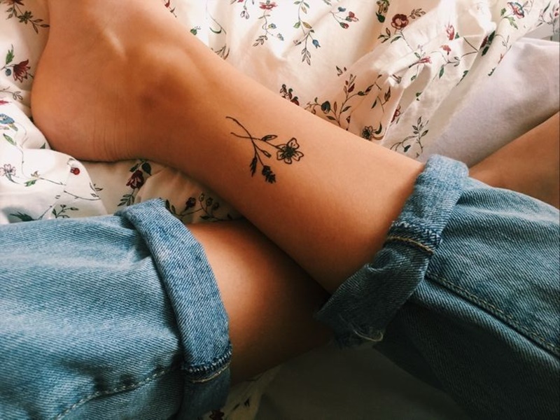 tatuagem delicada na mão tattoo feminina na mão delicada 